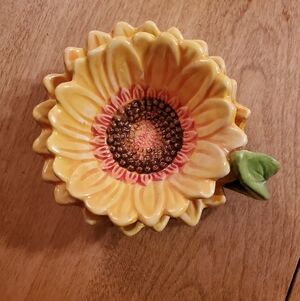 Cracker Barrel Family Traditions Ceramic Sunflower Tealight Holder Cottagecore